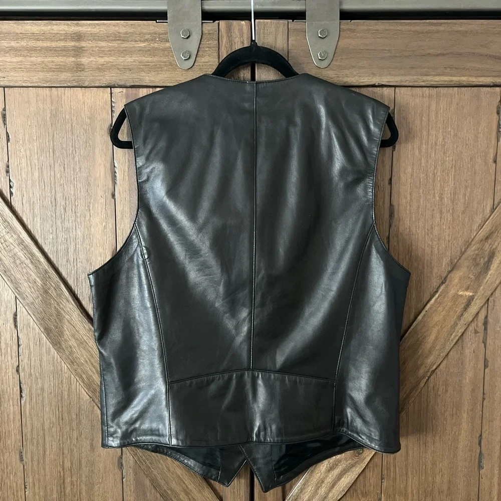 Danier Italian Leather Button Up Vest Black Size Large